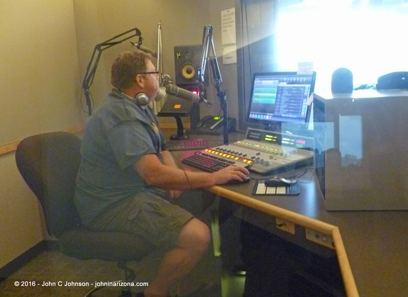 WDAF FM Radio Liberty, Missouri