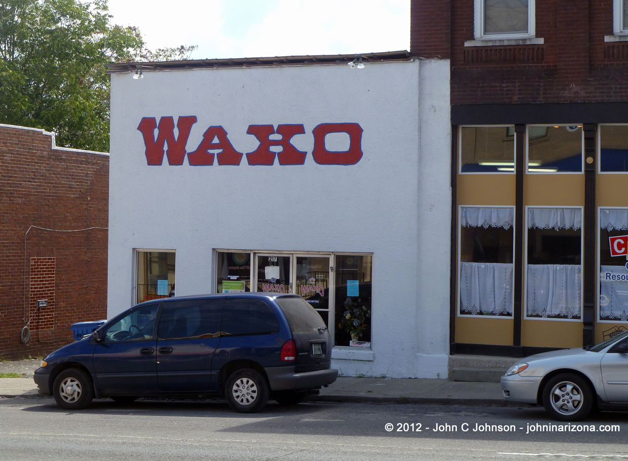 WAXO Radio 1220 Lewisburg, Tennessee